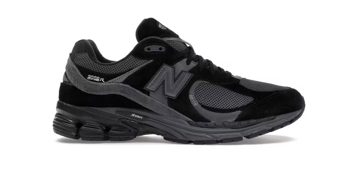 New Balance 2002R Nero Grigio Scuro