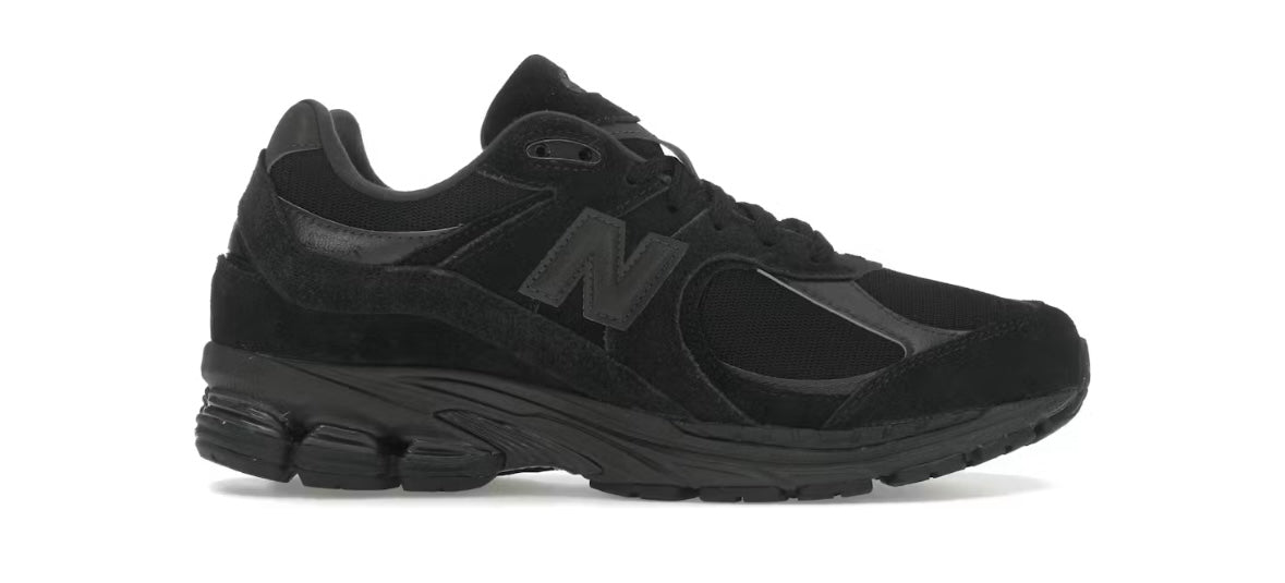 New Balance 2002R Triplo
Camoscio Nero